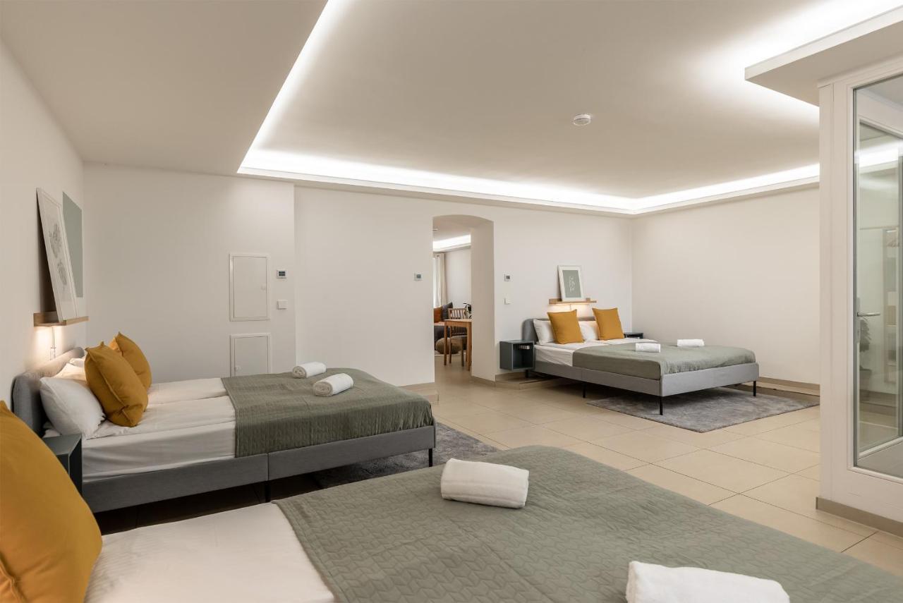 Spacious Apartment In Hemholtzkiez Prenzlauer Berg For 8 People Hiddenseer Berlín Exteriér fotografie